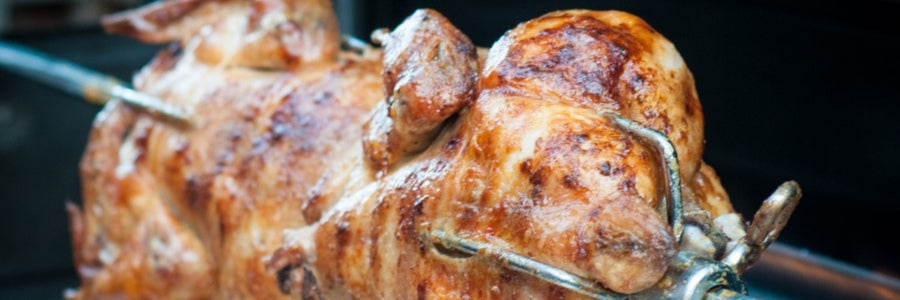 Portugál stílusú grillnyárson sült csirke